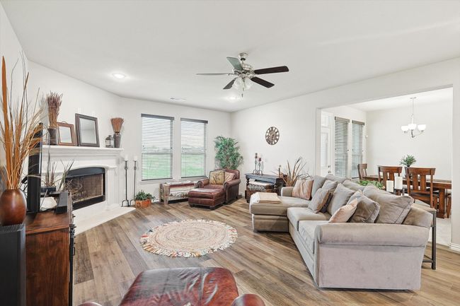 245 Stone Canyon Dr, House other with 3 bedrooms, 2 bathrooms and null parking in Rhome TX | Image 11