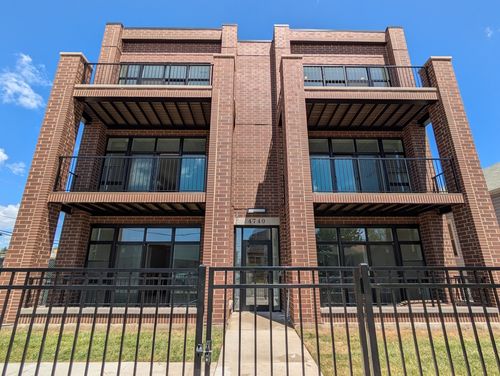 02-4740 W Addison St, Chicago, IL, 60641-3706 | Card Image