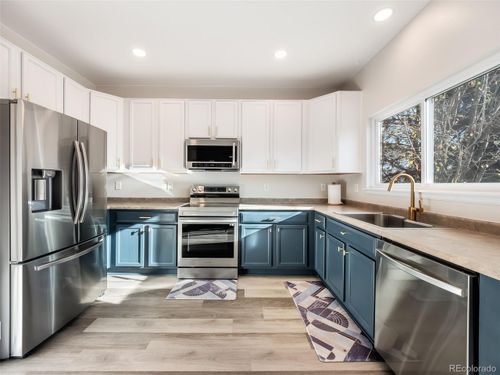 188 S Granby Ct, Aurora, CO, 80012-6294 | Card Image