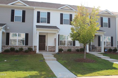 23 March Creek Dr, Fuquay Varina, NC, 27526-4082 | Card Image