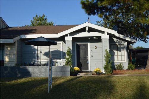 518 Hunters Glen St, Lewisville, TX, 75067-3547 | Card Image