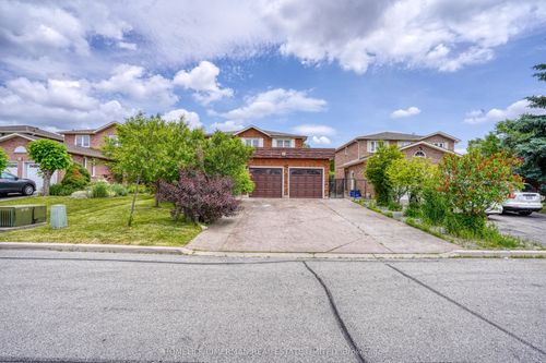 40 Queenston Cres, Woodbridge, ON, L4L4A2 | Card Image