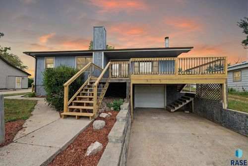 313 E 2nd Ave Avenue, Humboldt, SD, 57035 | Card Image