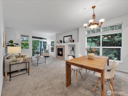 apt-g206-12712 Admiralty Way, Everett, WA, 98204-8028 | Card Image
