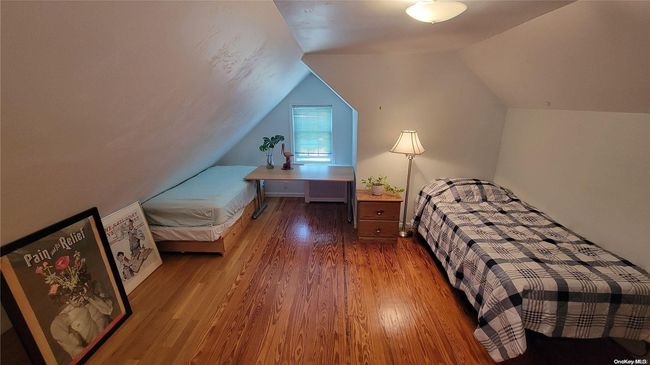 34 Evergreen Ln, House other with 4 bedrooms, 1 bathrooms and null parking in New Hyde Park NY | Image 23