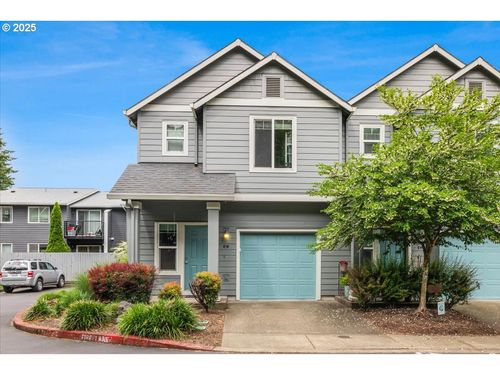 e18-810 E 9th St, Newberg, OR, 97132-3461 | Card Image