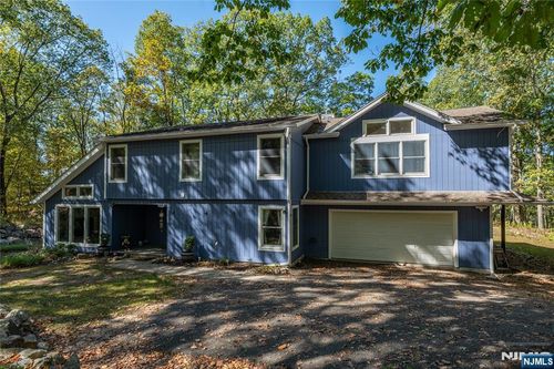 30 Ross Rd, Stanhope, NJ, 07874-3230 | Card Image