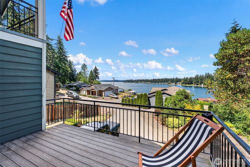 1709 Shorewood Dr, Bremerton, WA, 98312-2320 | Card Image
