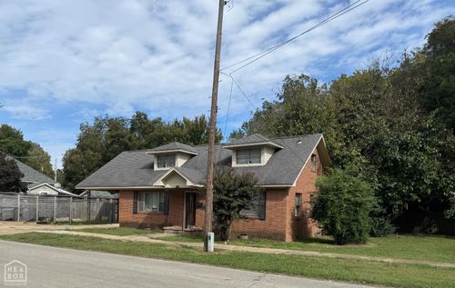 814 Vine St, Jonesboro, AR, 72401-3405 | Card Image