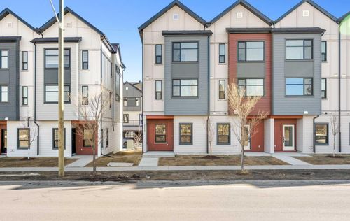 121-1230 3 St Se, High River, AB, T1V0K8 | Card Image