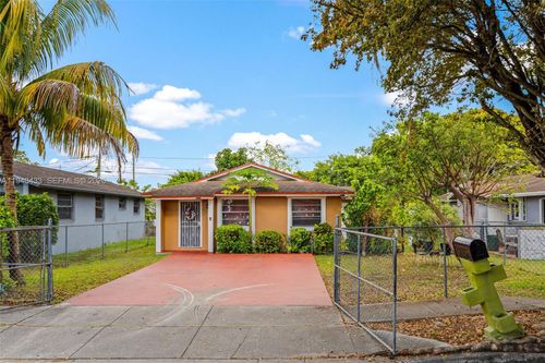 432 Nw 15th St, Florida City, FL, 33034-2133 | Card Image