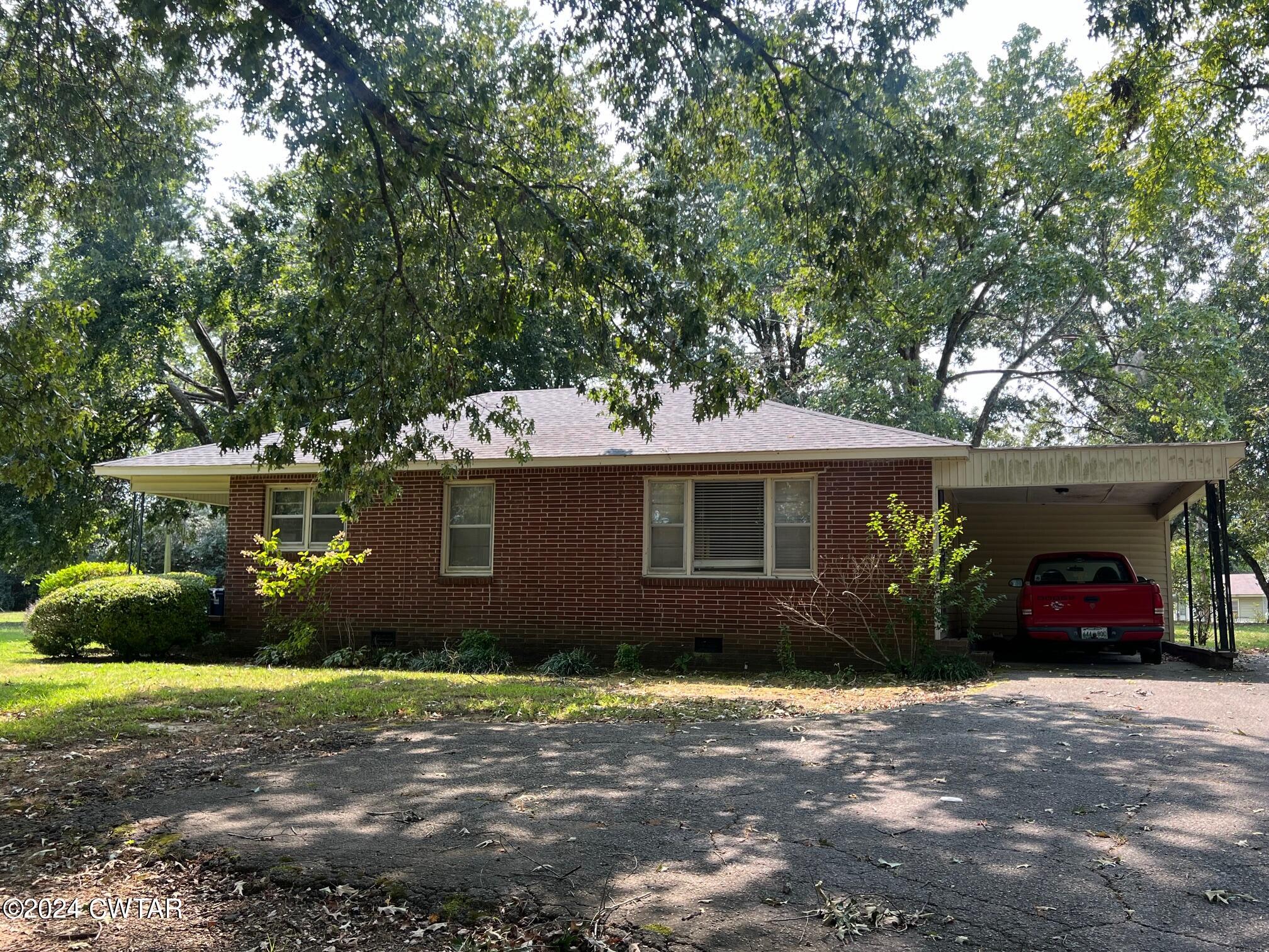 Mason St, Humboldt, TN 38343