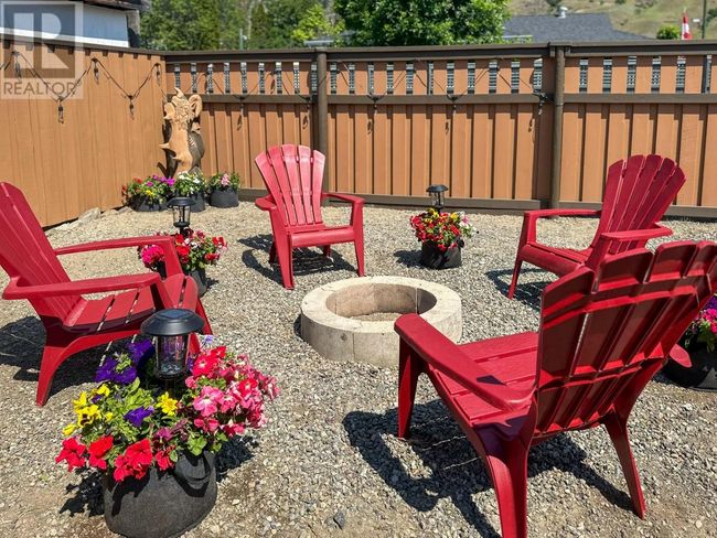 611 Gertrude St, House other with 3 bedrooms, 2 bathrooms and 4 parking in Midway BC | Image 32