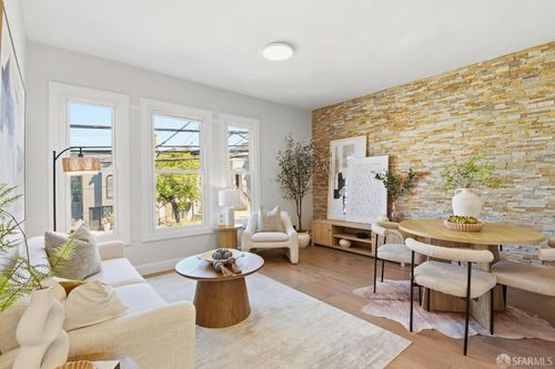 2725 20th St, San Francisco, CA, 94110-2823 | Card Image