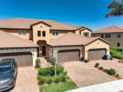 202-23527 Awabuki Dr, VENICE, FL, 34293-7306 | Card Image