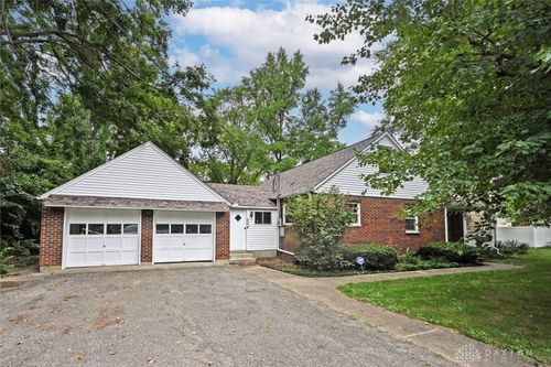 204 E Main St, Medway, OH, 45341-1106 | Card Image