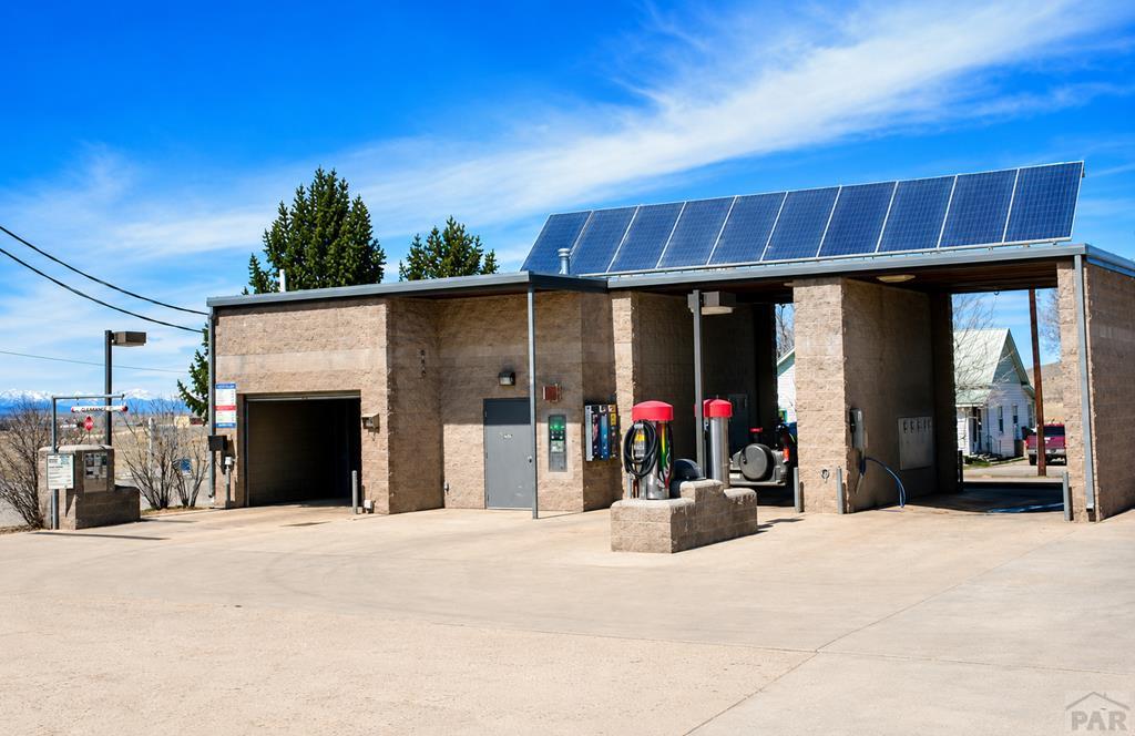 Commercial Sale in Silver Cliff