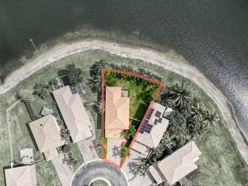 3276 Commodore Ct, West Palm Beach, FL, 33411-6478 | Card Image