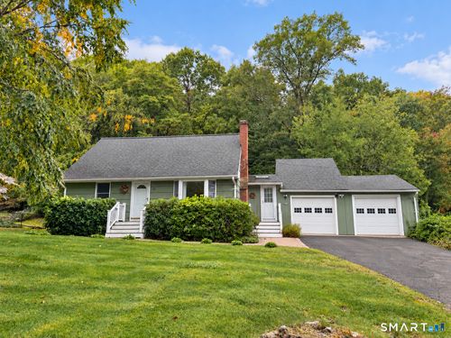 46 Appleblossom Ln, Newtown, CT, 06470-2202 | Card Image