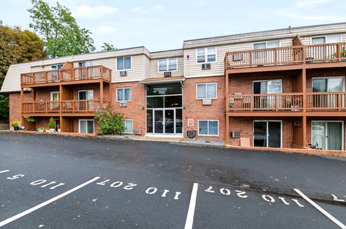 5-110 Boston Post Rd E, Marlborough, MA, 01752-3541 | Card Image