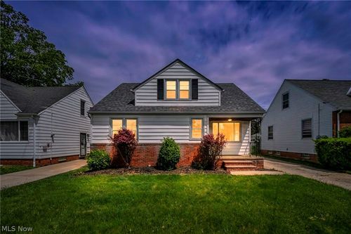 24831 Stephen Ave, Euclid, OH, 44123-2332 | Card Image