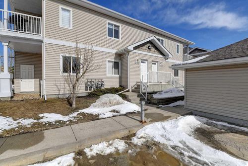 203d-8640 103 Ave, Grande Prairie, AB, T8X0C3 | Card Image