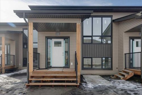 23 Louis Dr, Red Deer County, AB, T4E3E5 | Card Image