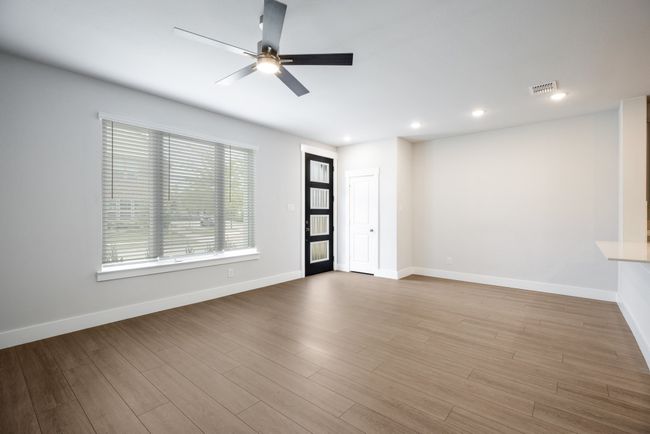 4502 Smokey Quartz Ln, Townhouse with 2 bedrooms, 3 bathrooms and null parking in Arlington TX | Image 5