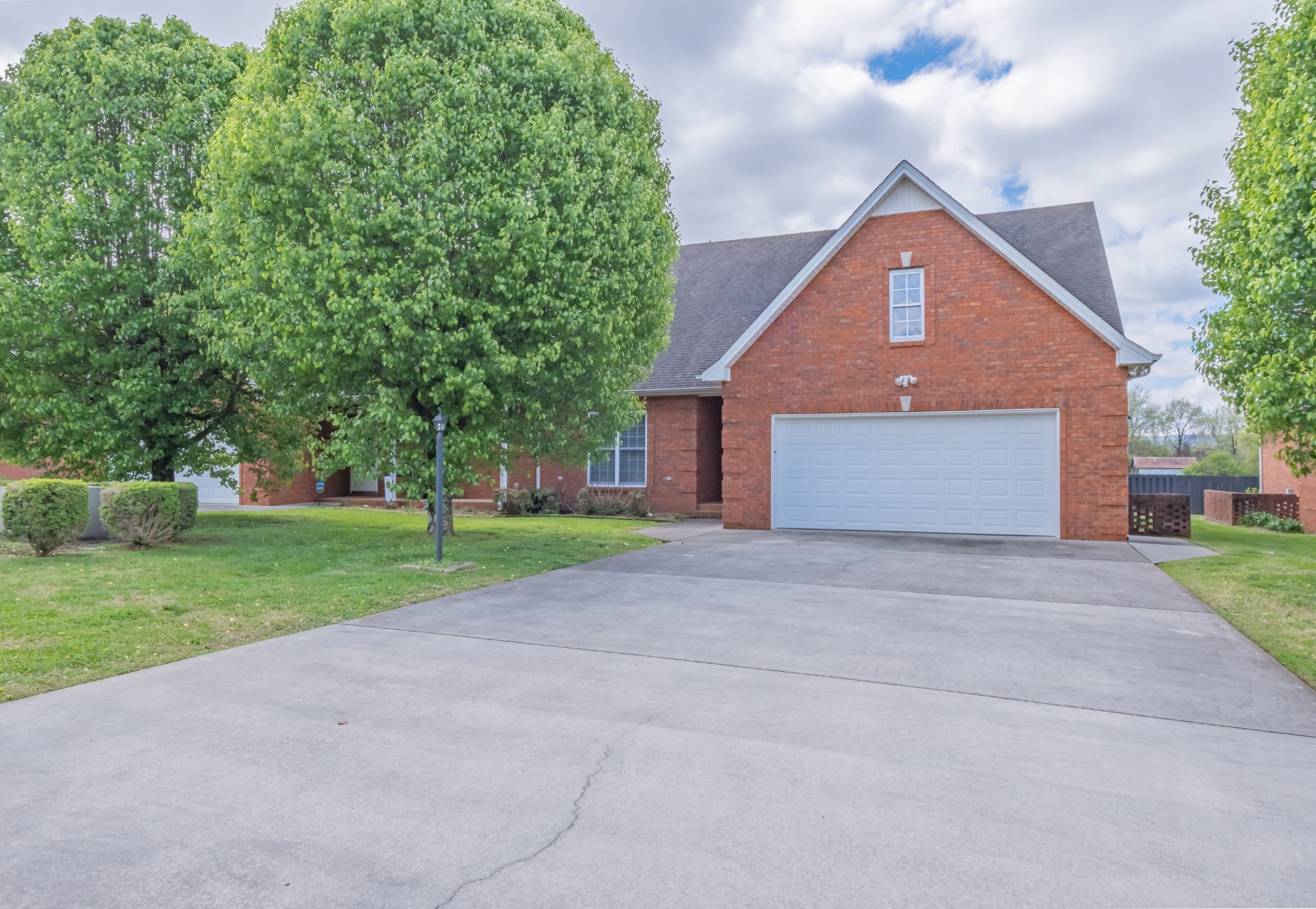 Chase Cir, Winchester, TN 37398