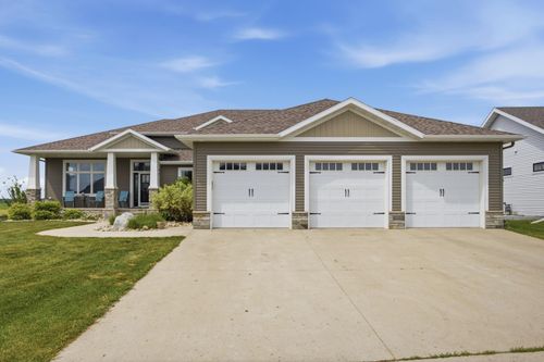 441 Tessa Dr, Moorhead, MN, 56560-5653 | Card Image