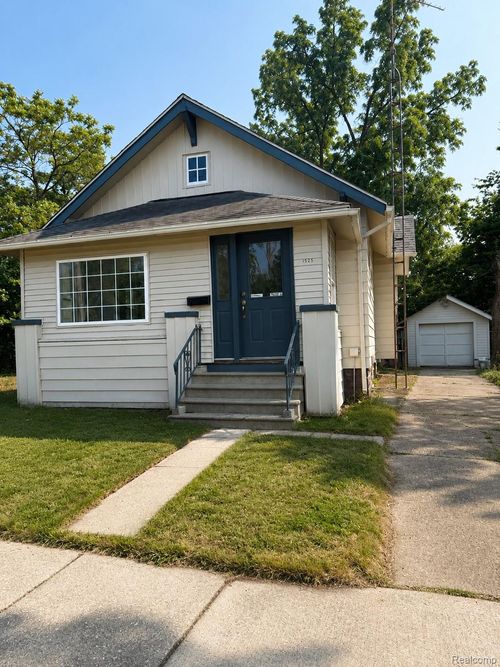 1525 Prospect St, Flint, MI, 48503-1269 | Card Image