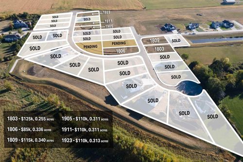 1803 Yale Pkwy, Cedar Falls, IA, 50613-9261 | Card Image