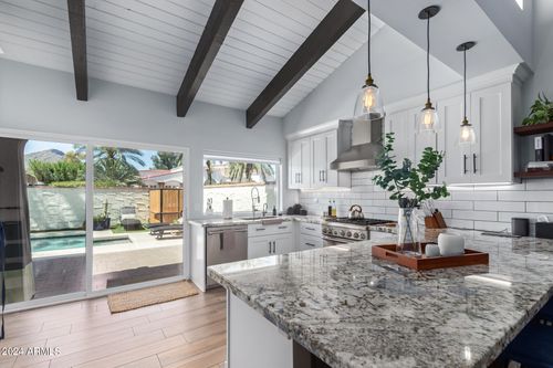 5514 N 71st St, Paradise Valley, AZ, 85253-5933 | Card Image