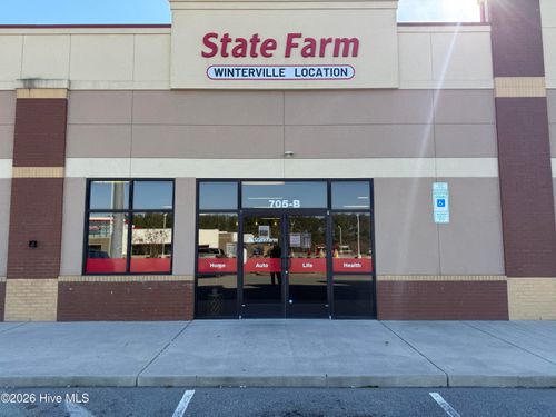 705 W Fire Tower Rd, Winterville, NC, 28590-8805 | Card Image