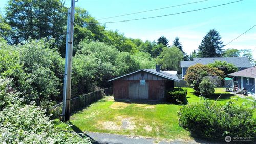 813 S Exchange St, Aberdeen, WA, 98520-6717 | Card Image