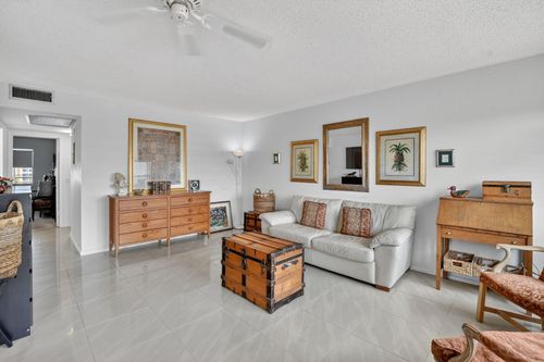 4024-4024 Guildford E, Boca Raton, FL, 33434 | Card Image