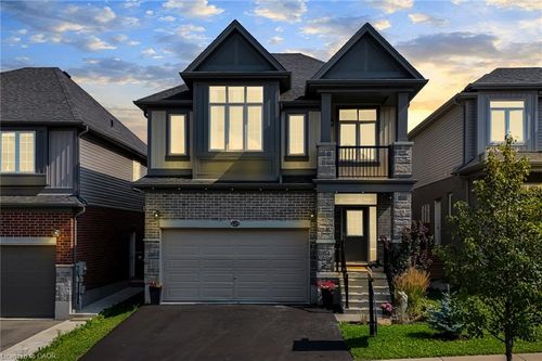 629 Wild Rye St, Waterloo, ON, N2V0E3 | Card Image