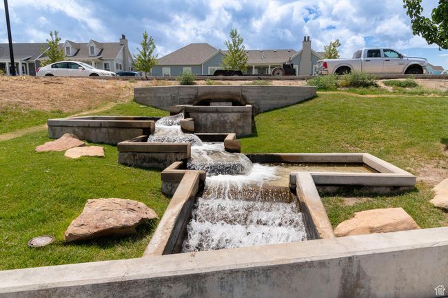 4947 W Calton Ln, Townhouse with 3 bedrooms, 3 bathrooms and 4 parking in South Jordan UT | Image 24