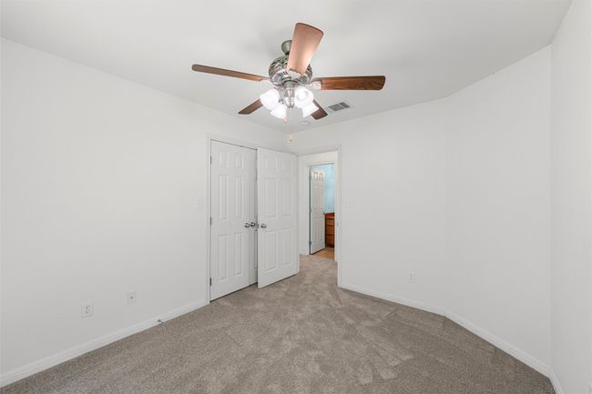 708 Sapphire Blvd, House other with 4 bedrooms, 2 bathrooms and null parking in Hewitt TX | Image 17