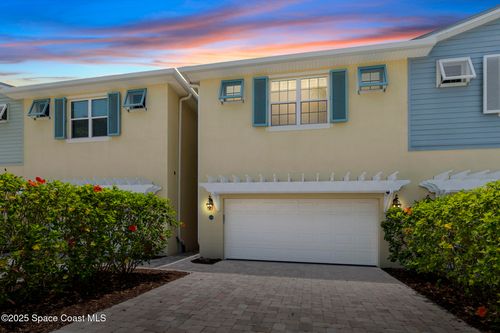 105 12th Ave, INDIALANTIC, FL, 32903-3250 | Card Image