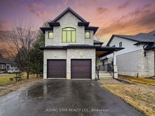 232 Mount Pleasant St, Brantford, ON, N3T1V1 | Card Image