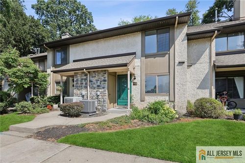 182 Hampshire Dr, Plainsboro, NJ, 08536-4345 | Card Image