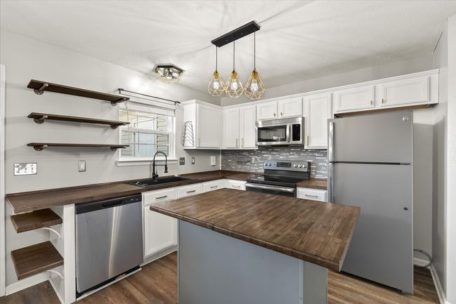 1713 Red Jacket Dr, Townhouse with 2 bedrooms, 3 bathrooms and 2 parking in Antioch TN | Image 8