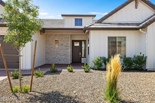1109 S Lakeview Dr, Prescott, AZ, 86301-6878 | Card Image