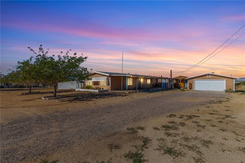 3475 N Adobe Rd, Golden Valley, AZ, 86413-9303 | Card Image