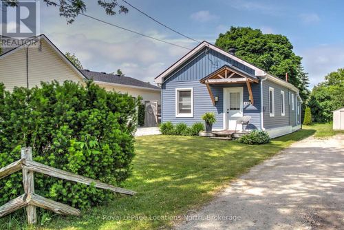 260 Cedar St, Collingwood, ON, L9Y3A8 | Card Image