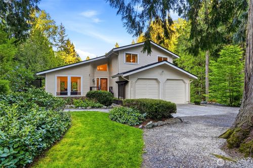 20202 230th Ave Ne, Woodinville, WA, 98077-6792 | Card Image