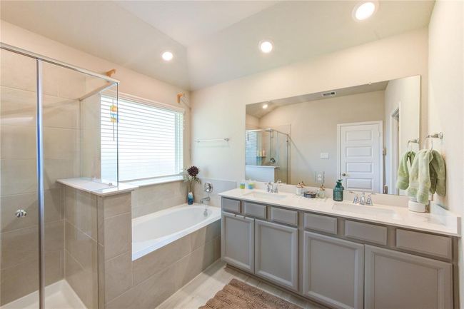 12917 S Winding Pines Dr, House other with 3 bedrooms, 2 bathrooms and 2 parking in Tomball TX | Image 35