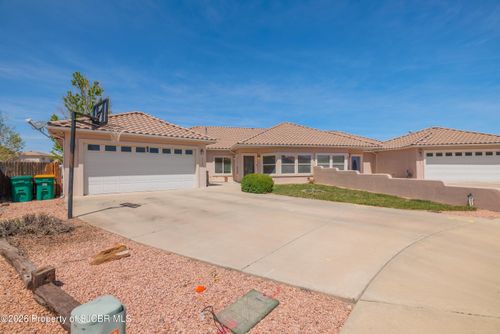4525 La Colina Court, Farmington, NM, 87401 | Card Image