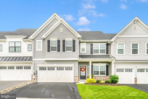2811 Hillfield Dr, FREDERICK, MD, 21702-1660 | Card Image